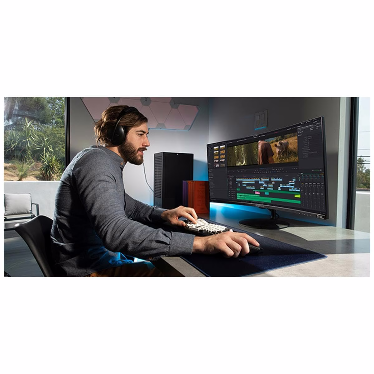 Hyte Revolt 3  Premium ITX Small Form Factor Case, Integrated handle, Upto 335mm GPU, Motherboard ITX, upto 280mm Cooler, Black | CS-HYTE-REVOLT3-B thumbnail 4