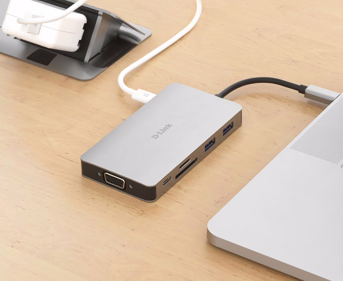 D-Link 9-in-1 USB-C Hub with HDMI/VGA/Ethernet/Card Reader/Power Delivery, USB-C and Thunderbolt 3 compliant, HDMI resolution up to Ultra-HD 4K @ 30Hz VGA resolution up to 1080p @ 60 Hz  | DUB-M910 image