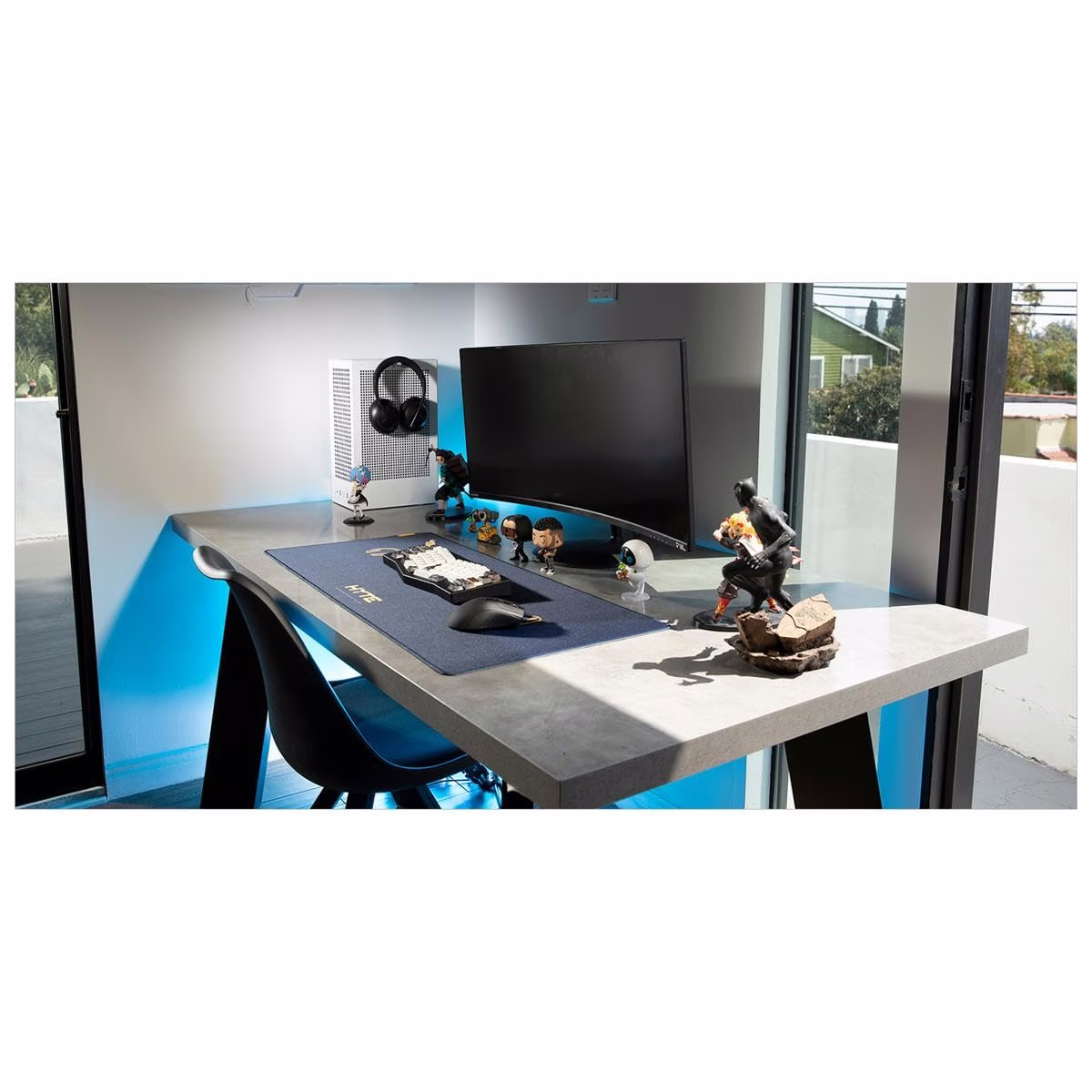 Hyte Revolt 3  Premium ITX Small Form Factor Case, Integrated handle, Upto 335mm GPU, Motherboard ITX, upto 280mm Cooler, White | CS-HYTE-REVOLT3-W thumbnail 6