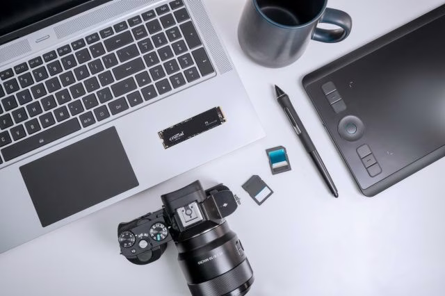 Crucial P3 2TB PCIe Internal SSD, M.2 2280 Form Factor, 3500 MB/s Sequential Read, 3000 MB/s Sequential Write, 440 Terabytes Endurance, NVMe Interface, Black | CT2000P3SSD8 thumbnail 2