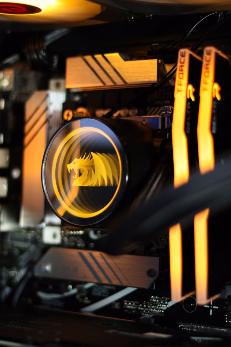 Mercury Gaming PC - Ryzen 7 7800X3D, RTX 4060 8GB, 64GB (2x32) DDR5 4800Mhz RAM, 750W PSU, B760 Motherboard, W11 Pro image