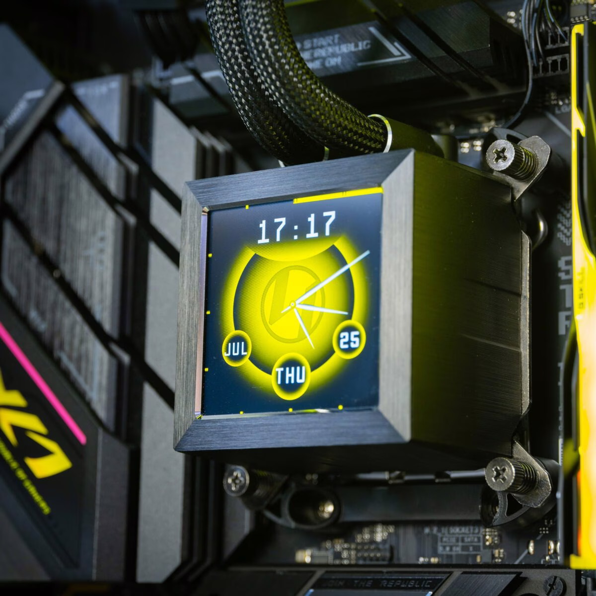 Lamborghini Edition Gaming PC, I9-14900K 14TH Gen, 4080 SUPER 16 GB, 64GB (2x32GB) 6400MHz, 2 TB NVMe, AIO 360mm Cooler, 1250W  thumbnail 4