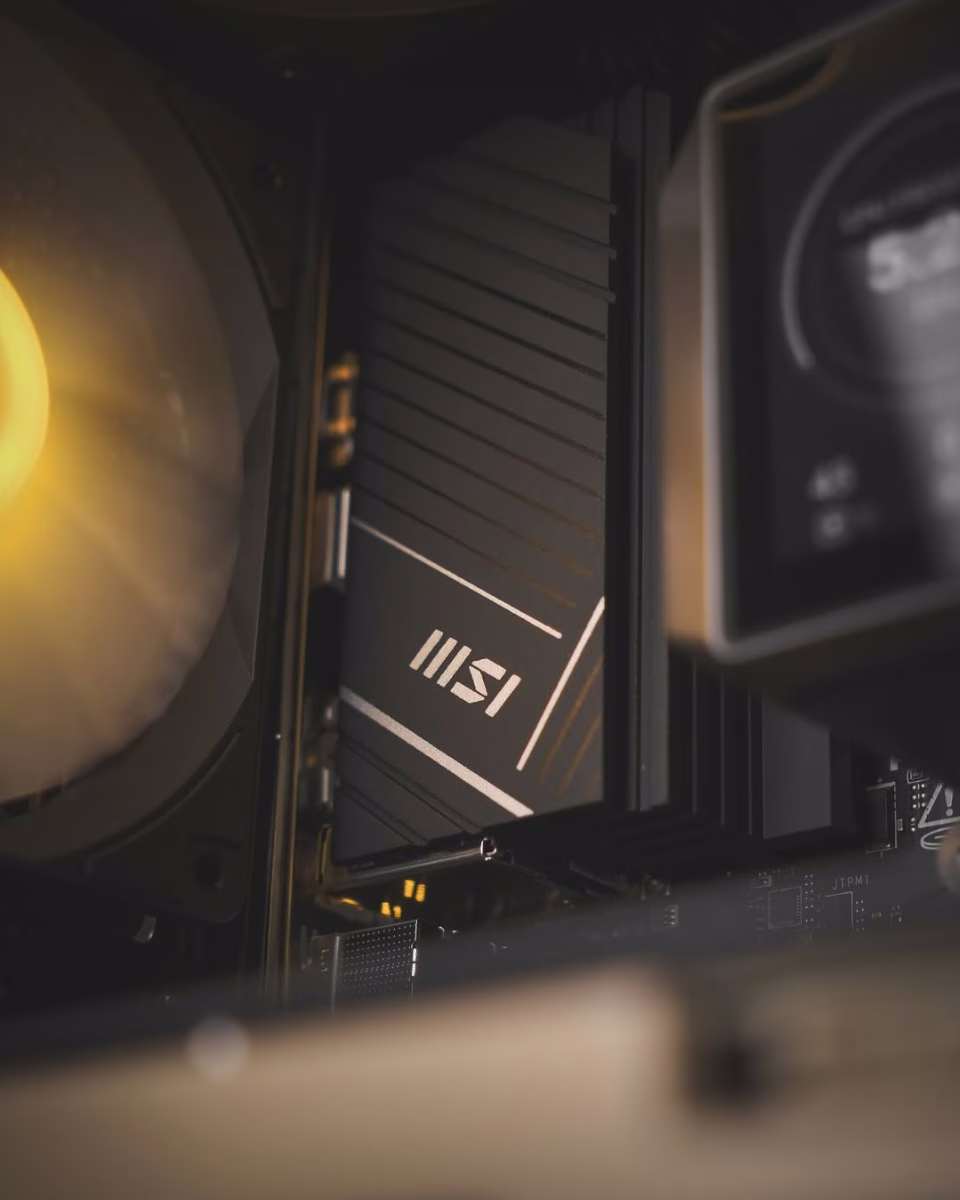 High-Performance Gaming PC: AMD Ryzen 7 9800X3D + ZOTAC RTX 5080 SOLID CORE 16GB GDDR7, 32GB DDR5 6000MHz RGB, 2TB NVMe SSD, 360mm LCD AIO, 1000W Gold PSU, WiFi 6E thumbnail 6