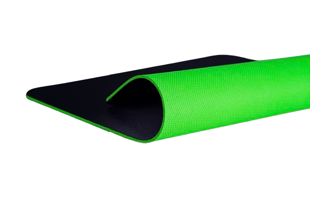 RAZER GIGANTUS MousePad V2 Medium, soft gaming  pad with a textured micro-weave cloth surface | RZ02-03330200-R3M1 thumbnail 3