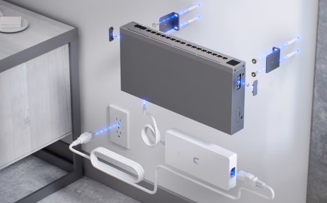 Unifi Pro Max 16 PoE 16-port, Layer 3 Etherlighting switch, 2.5 GbE, PoE++ output, Versatile Mounting options | USW-Pro-Max-16-PoE (180W) thumbnail 2