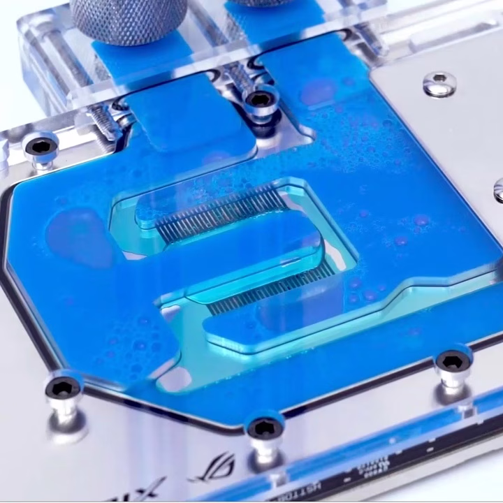 Thermaltake P1000 Coolant, 1000ml White Pastel Coolant For PC Water-Cooling | CL-W246-OS00WT-A thumbnail 3