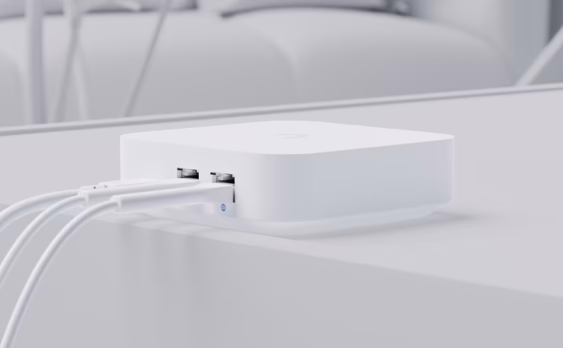 Unifi Gateway Lite UXG-Lite, Up to 10x routing performance increase over USG tested with IPS/IDS, QoS, and Smart Queues, USB-C powered (adapter included) | UXG-Lite thumbnail 3